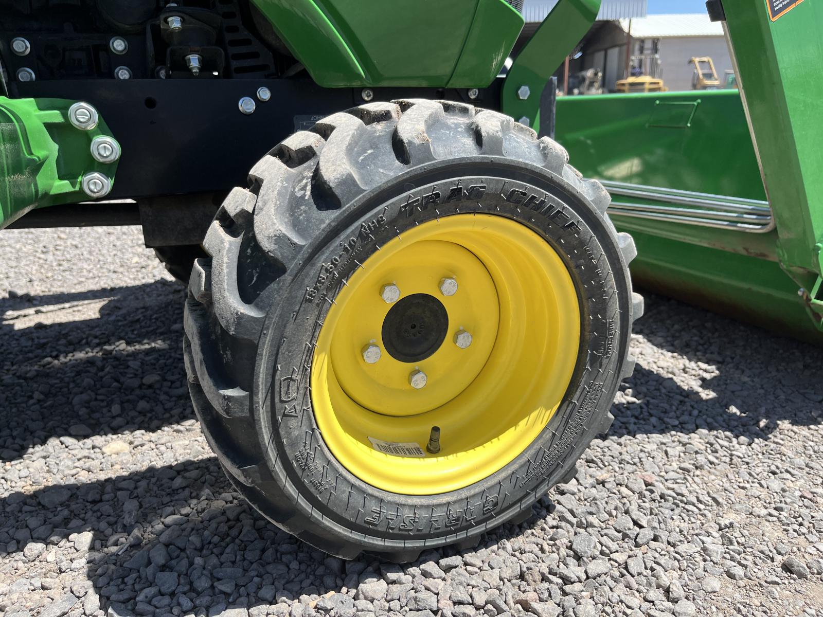 ./imagenes/INVOICE/2019/16954/TRACTOR JOHN DEERE 1023E (16).JPG